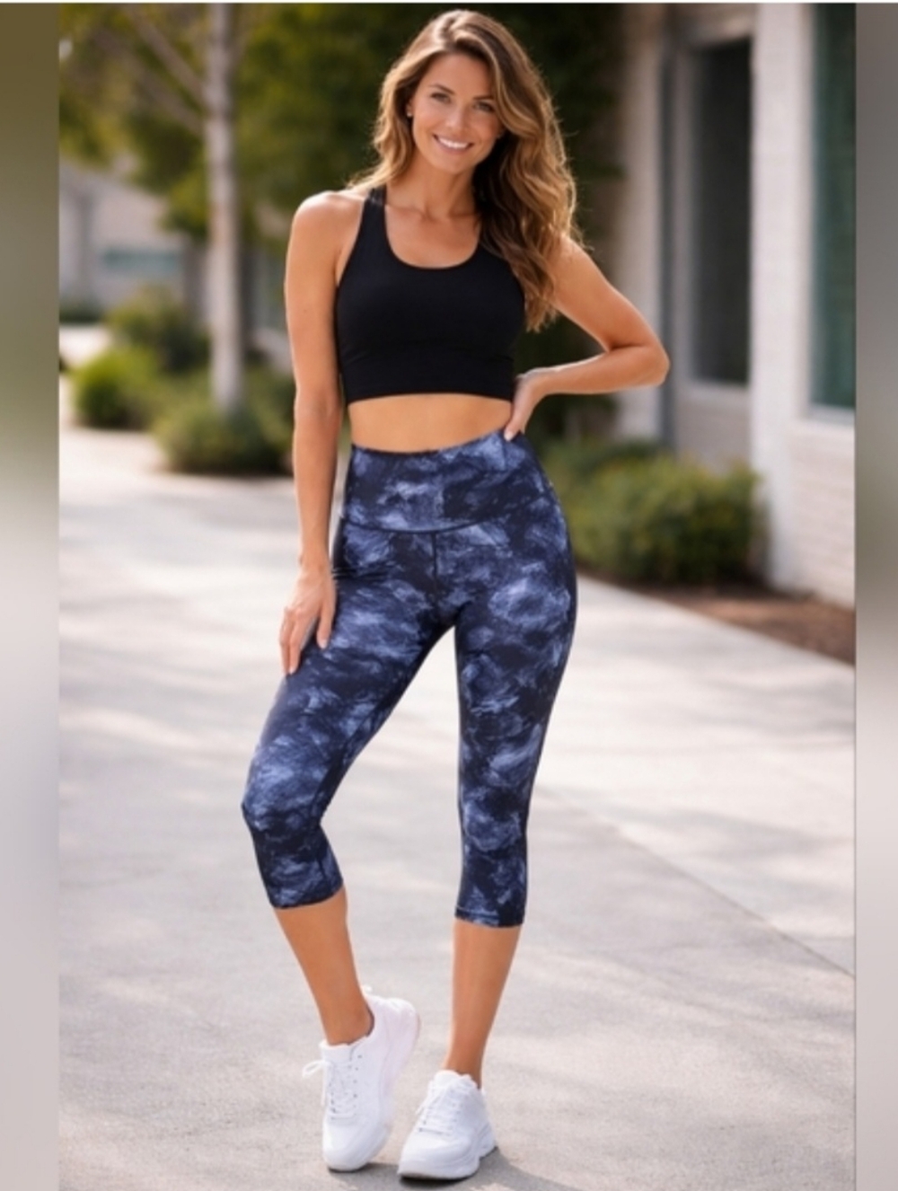 Blue Marble Print Capri Leggings Size M Dri-More